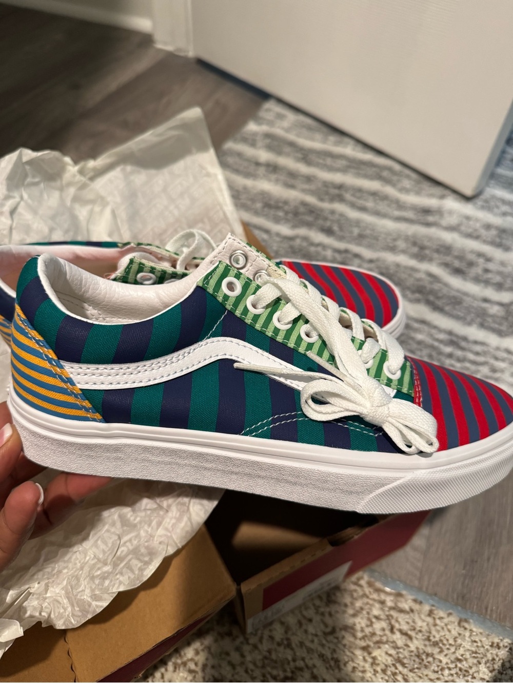 Vans unisex Multi-Stripe Old Skool Sneakers - Red, Green, Navy, Yellow - Picture 4 of 5
